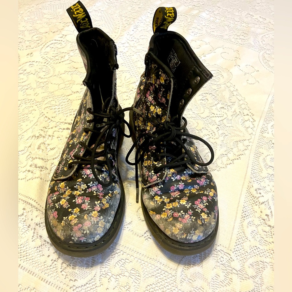 Flower rare doc martens, youth size 3 I